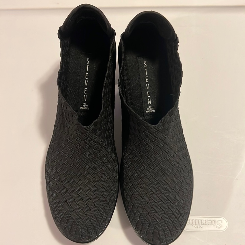 Steve Madden Eliza Woven 3 inch heel shoes